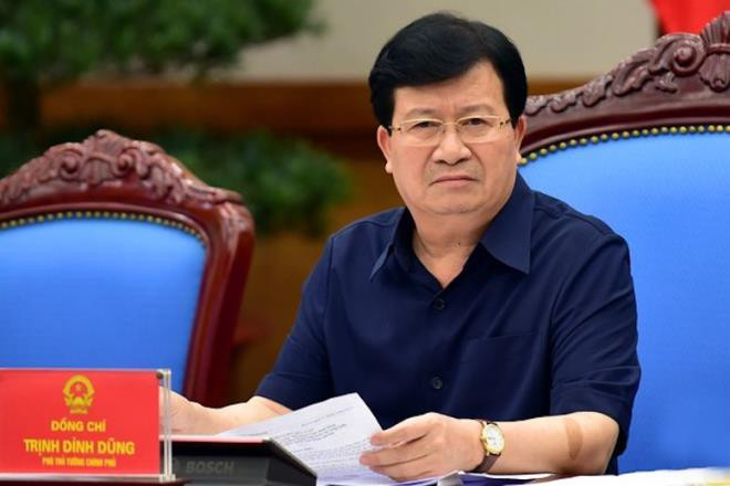 Cũng trong diện quá tuổi có Phó Thủ tướng Trịnh Đình Dũng (SN 1956). Ông Trịnh Đình Dũng cũng không tái cử Ban Chấp hành Trung ương khóa mới.