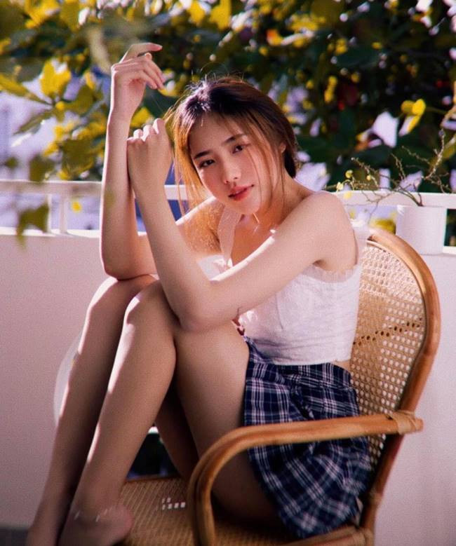 Trước khi đến với gym, Hoàng Mai tiết lộ vòng eo của cô 70cm, vòng 3 chỉ 96cm.