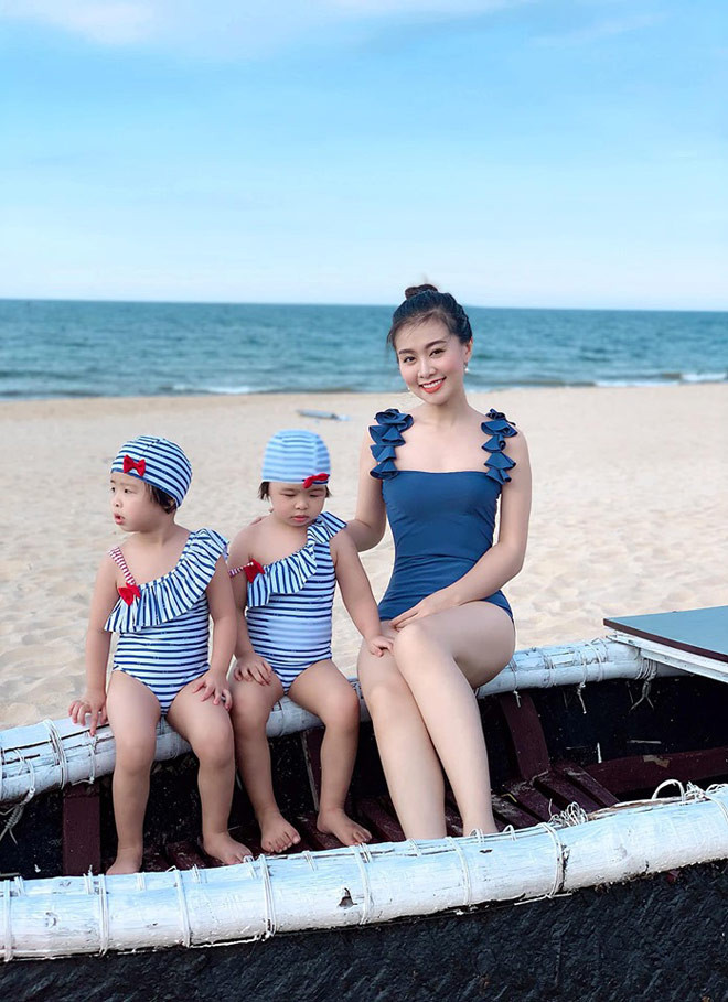 Là mẹ của hai nhóc tì, nữ giảng viên xứ Nghệ vẫn giữ được nhan sắc trẻ trung như gái đôi mươi và gu ăn mặc gợi cảm.