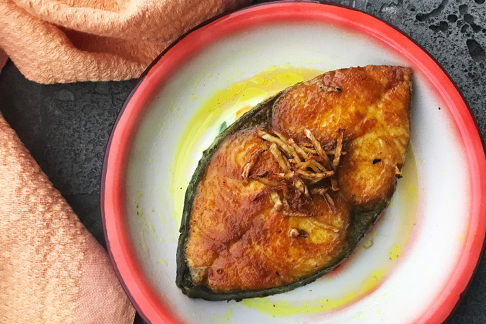 7. Cá thu: Omega-3 trong cá thu là dưỡng chất quan trọng giúp phụ nữ ngăn ngừa nguy cơ mắc các bệnh về tim mạch, duy trì lượng máu, tăng cường miễn dịch và giảm các triệu chứng tâm lý do các triệu chứng tiền mãn kinh. Cá thu là một nguồn cung cấp omega-3 tuyệt vời và có thể được coi là một trong những siêu thực phẩm cho phụ nữ trên 40 tuổi. Ảnh: Internet.