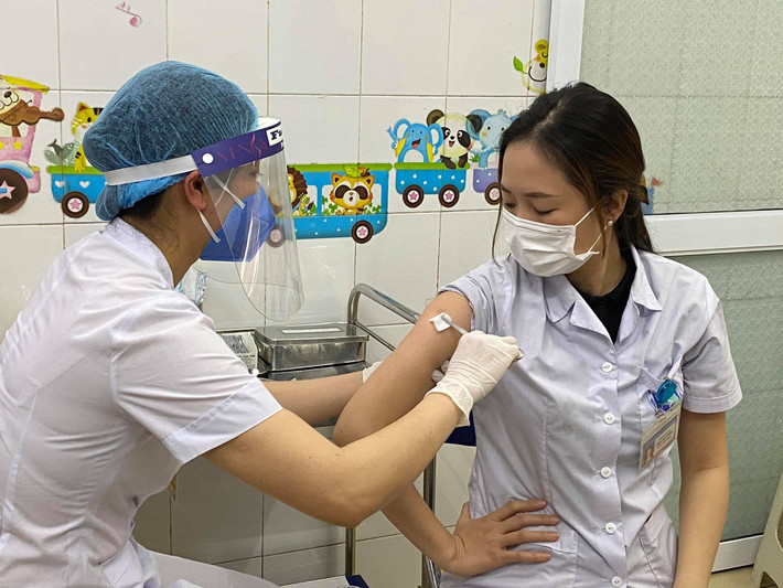 Trong ngày đầu tiên, Trung tâm y tế TP Hải Dương sẽ tiêm cho 50 người.