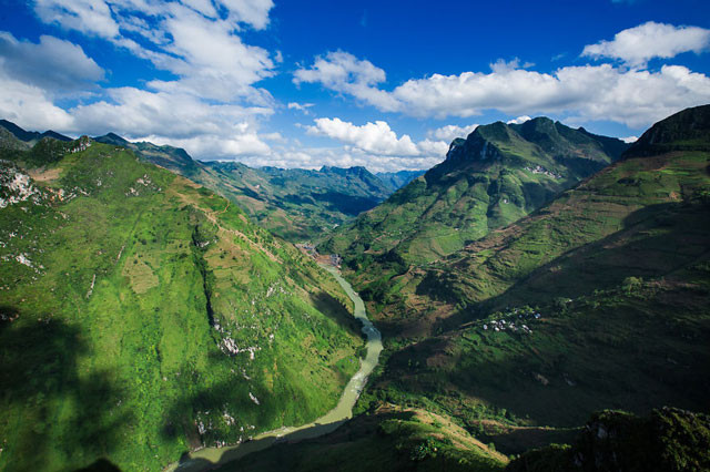 Trên đèo Mèo Vạc, Hà Giang.