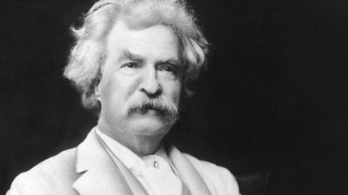 Nhà văn Mỹ Mark Twain nổi tiếng với nhiều tác phẩm để đời. Ông cũng gây chú ý khi tiên đoán chuẩn xác cái chết của mình. Theo Mark Twain, số phận của ông có mối quan hệ đặc biệt với sao chổi Halley.