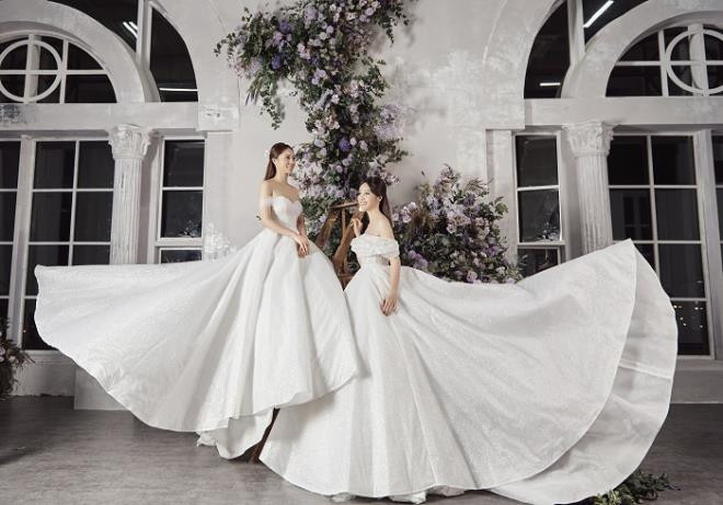 Chia sẻ về Thuỵ Vân, bạn gái Công Lý tâm sự:“Nếu khen chị Vân thì không biết nói sao cho đủ từ. Trong gia đình, họ hàng, ai cũng yêu mến chị. Dù nổi tiếng, thành công ở ngoài xã hội nhưng trong gia đình, chị luôn là người con,người cháu dễ thương, ngoan ngoãn và lễ phép. Dù rất bận rộn, lịch trình công việc dày đặc nhưng chị luôn biết kết nối những người thân lại với nhau. Đó là điều tôi luôn ngưỡng mộ chị. Không chỉ riêng tôi, anh Lý cũng rất yêu mến chị Thuỵ Vân. Anh Lý thường xuyên chia sẻ với mọi người, trong số nữ MC ở VTV, anh Lý rất thích phong cách dẫn của Thuỵ Vân".