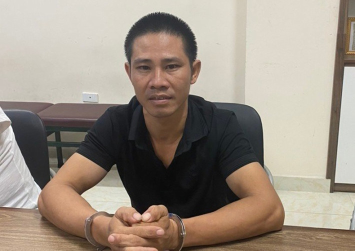 Công an quận Ngô Quyền bắt giữ Nguyễn Quang Đại (SN 1984; thường trú ở xã Văn Hán, huyện Đồng Hỷ, Thái Nguyên) vào tối 22/7 sau 4 ngày truy tìm. Trước đó, tối 18/7, ông T.C.C. (39 tuổi, trú phường Lạch Tray, quận Ngô Quyền) điều khiển xe máy trên đường Nguyễn Bỉnh Khiêm. Đến ngã tư chân cầu vượt Lạch Tray, ông C. chạy xe vượt xe máy của Đại. Sau đó, lời qua tiếng lại, Đại rút con dao để ở xe đuổi chém ông C. trúng động mạch ở đùi. Nạn nhân tử vong do mất máu cấp.