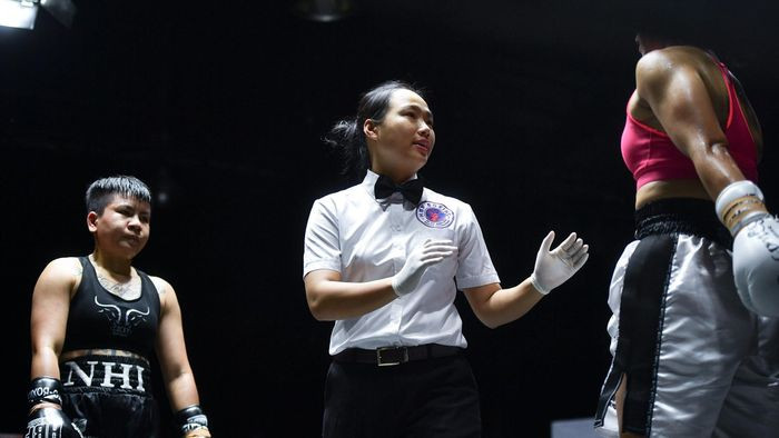 “Khi lên đài, tình cảm làm rách hết chuyện”, khi ở vị trí điều khiển trận đấu, không được xen lẫn tư tình, làm ảnh hưởng xấu đến kết quả. Tôi hiểu VĐV đã cực khổ tập luyện thế nào nên không được phép tước đi quyền lợi của họ. Cần có sự tin tưởng, công bằng để tạo nên một trận đấu sạch.