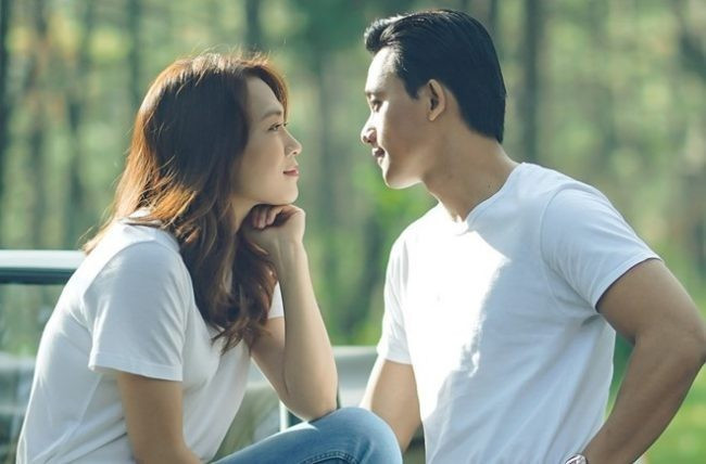 Gu thời trang cực ăn ý của Mỹ Tâm - Mai Tài Phến không chỉ đẹp mà còn hết sức tinh tế, thanh lịch.