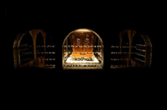Hộp Dybbuk được xem là một trong những hiện vật ma ám khét tiếng nhất thế giới. Nó được cho là mang đến những xui xẻo cho nhiều người.