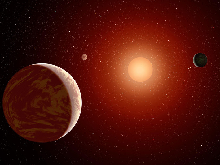 Tuy nhiên, lượng nước tại 7 hành tinh trong hệ sao TRAPPIST-1 dồi dào hơn rất nhiều so với Trái đất. Thậm chí, một số hành tinh có lượng nước chiếm tới 5% trọng lượng, gấp 250 lần tỉ lệ nước trên hành tinh xanh.