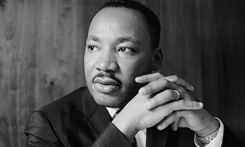 Liệu mục sư Martin Luther King Jr. có thực sự tiên đoán chính xác cái chết của bản thân hay đó chỉ là sự trùng hợp ngẫu nhiên với bài phát biểu ngày 3/4 là điều mà nhiều chuyên gia không thể khẳng định.