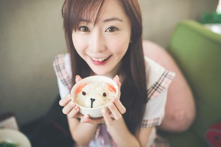 Tiffany Chen vốn là một hot mom người Đài Loan nổi tiếng nhờ phong cách táo bạo, tính cách thẳng thắn và đặc biệt không bao giờ ngại khoe thân hình nóng bỏng của mình trên mạng xã hội.