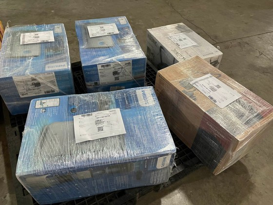 Vận chuyển gần 100kg ma tuý từ Đức về Việt Nam qua đường hàng không: Ngày 6/1/2023, Công an TP Hà Nội cho biết, Phòng CSĐT tội phạm về ma tuý đã triệt phá một đường dây mua bán, vận chuyển trái phép chất ma túy từ nước ngoài về Việt Nam số lượng lớn.
