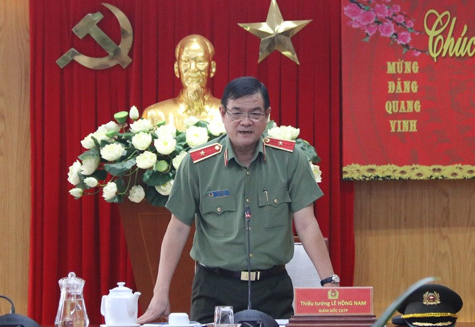 Tại Hội nghị tổng kết công tác năm 2022, triển khai phương hướng, nhiệm vụ công tác năm 2023 của Công an TPHCM ngày 28/12/2022, Thiếu tướng Lê Hồng Nam đã vinh dự nhận Huân chương Chiến công hạng Nhất.