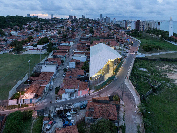 Arena do Morro – Trung tâm thể thao cộng đồng cho một thành phố của Brazil. Đây là thiết kế của công ty kiến trúc Herzog & de Meuron.