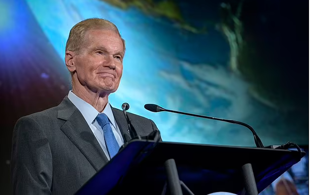 Trong cuộc phỏng vấn mới đây với CNBC, Giám đốc Cơ quan Hàng không Vũ trụ Mỹ (NASA) Bill Nelson có những chia sẻ đáng chú ý về việc tìm kiếm sự sống ngoài hành tinh.