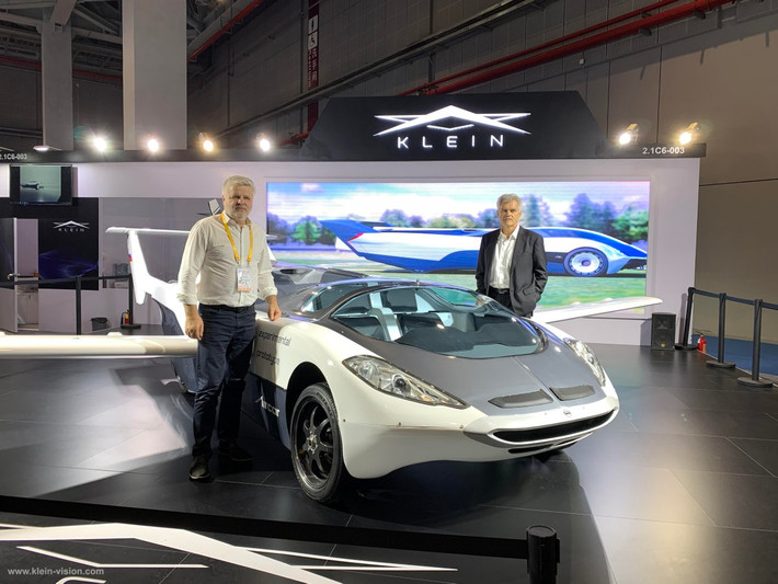 Hiện công ty KleinVision đang phát triển AirCar Prototype 2 với động vơ mạnh hơn để có thể đạt tốc độ 300 km/h.