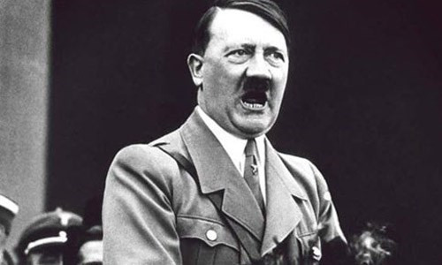 Người này xác nhận đã liên lạc với Adolf Hitler - khi ấy trùm phát xít Đức sử dụng tên giả là Adolph Schuttlemayer.