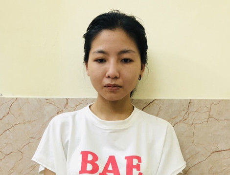 “Tú bà” 21 tuổi cầm đầu đường dây sextour nghìn USD: Trần Thị Thanh Thảo, 21 tuổi trú tại TP HCM mới đây đã bị Cục CSHS, Bộ Công an tạm giữ để điều tra “Môi giới mại dâm”. Hành vi của Thảo bị vạch trần khi cảnh sát phát hiện 3 đối nam nữ đang mua bán dâm tại một căn chưng cư quận Nam Từ Liêm, Hà Nội.