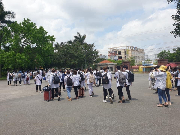 Ngày các em trở lại trường cũng là ngày Bắc Giang, Bắc Ninh khống chế dịch thành công.