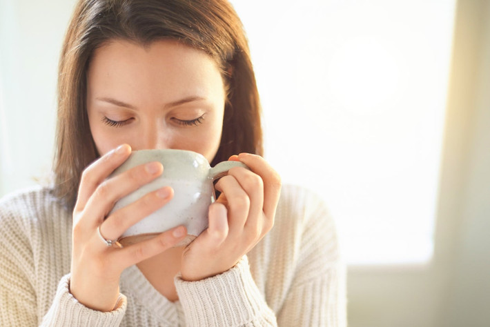 Tăng cường khả năng chú ý: Chất caffeine trong trà có thể cải thiện sự chú ý và tỉnh táo của bạn.