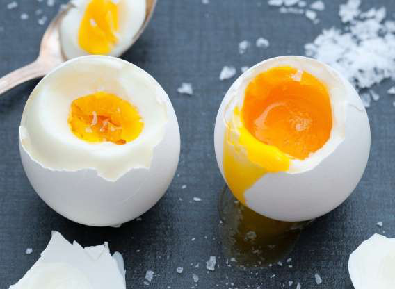 Vitamin D trong lòng trắng trứng sẽ giúp đốt cháy mỡ bụng nhanh hơn.