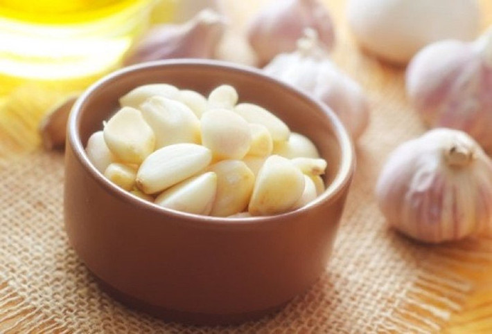 Giống hành, tỏi cũng là thực phẩm quen thuộc gây chướng bụng.