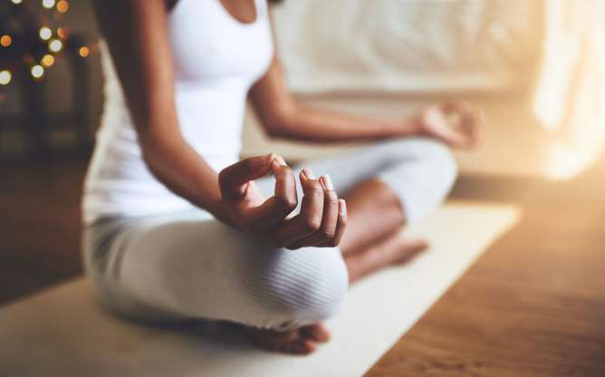 Tập yoga: Yoga có tác dụng giảm béo bụng cực tốt. Chỉ vài phút mỗi ngày với chương trình Yoga ngăn ngừa béo bụng, bạn sẽ thấy hiệu quả nhanh chóng.