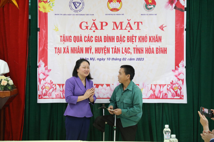 Theo kế hoạch chương trình "Xuân chia sẻ yêu thương 2023" của VUSTA, sáng ngày 11/2, Công đoàn, Đoàn Thanh niên VUSTA sẽ tổ chức lễ phát động Tết trồng cây Xuân Quý Mão tại xóm Ào U, xã Nhân Mỹ, huyện Tân Lạc.