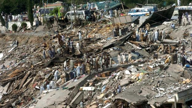 Trận động đất mạnh 7,6 độ richter xảy ra ở Pakistan ngày 8/10/2005 là một trong những trận động đất có số thương vong lớn.