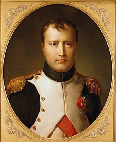 Với thất bại cay đắng này, Napoleon đánh mất quyền lực khi buộc phải thoái vị và nhường ngôi cho con trai. Sau đó, ông bị đưa đi lưu đày tại Saint Helena - một hòn đảo hoang vắng ở nam Đại Tây Dương và qua đời tại đây.