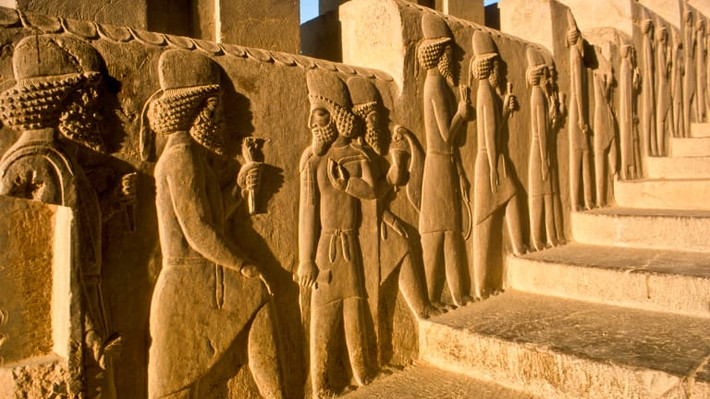 Một trong những thành tựu lớn của đế chế Achaemenid là dưới sự trị vì của nền văn minh này, khu vực Trung Đông trải qua giai đoạn hòa bình và ổn định trong 200 năm. Đây là thành tựu không phải đế chế nào cũng làm được.