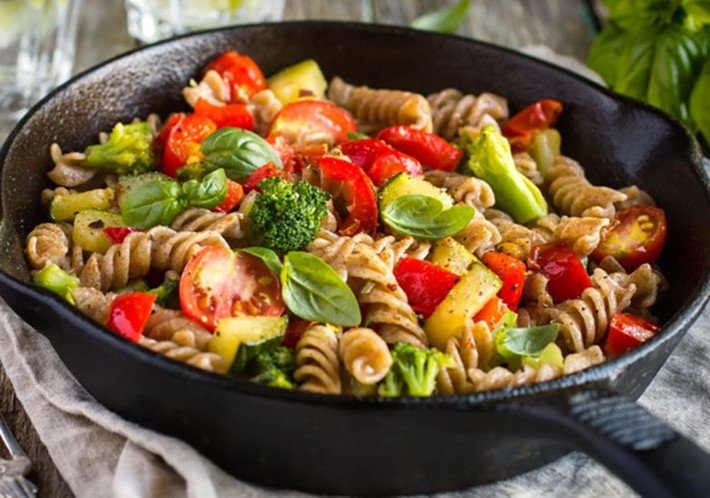 Mỳ ống: Pasta chứa tinh bột, vitamin B và các chất chống oxy hoá làm chậm quá trình lão hóa của tế bào. (Ảnh: depositphotos.com)