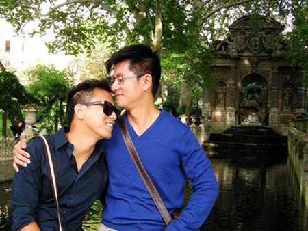 Với Thái Nguyên, anh chấp nhận bản thân một cách nhẹ nhàng và tự nhiên hơn. Khi tâm sự với gia đình, Nguyên cũng bộn bề lo âu và căng thẳng. Nhưng may mắn là anh đã nhận được lời vỗ về từ người bố tâm lý: “Bố đã biết từ lâu rồi, chỉ chờ con sẵn sàng chia sẻ nữa thôi!”.
