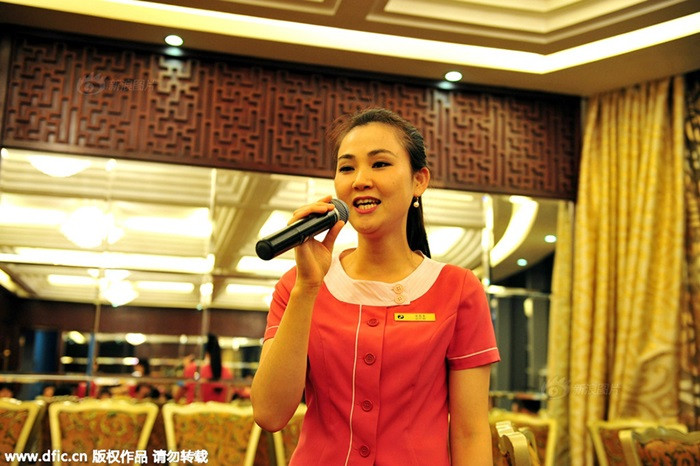 Khách sạn này thuộc vào hàng cao nhất Trung Quốc. Công trình là biểu tượng của sự giàu có ở Hoa Tây.