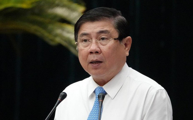 Ông Nguyễn Thành Phong sinh ngày 18/7/1962, quê quán xã Tam Phước, huyện Châu Thành, tỉnh Bến Tre. Ông Phong có trình độ chuyên môn tiến sĩ kinh tế, là Ủy viên Trung ương Đảng: Khóa XI, XII, XIII. Phó trưởng Ban Kinh tế Trung ương (từ 8/2021 đến nay). Đại biểu Quốc hội: Khóa X, XI.