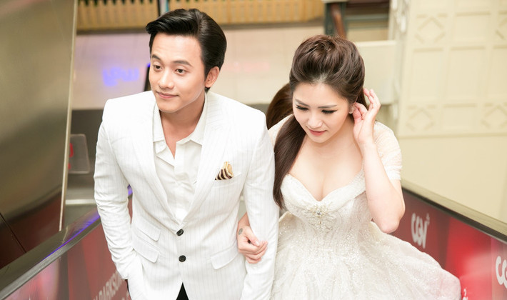 MV Em gái mưa đến nay đã đạt hơn 100 triệu lượt xem trên youtube. Hóa thân vào vai thầy giáo, Mai Tài Phến nhanh chóng được khán giả biết tới và yêu thích.