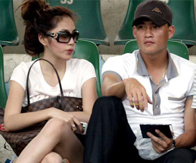 Hình xăm đầu tiên trong cuộc đời Công Vinh là TCV9: Tiên, Công Vinh và số 9.