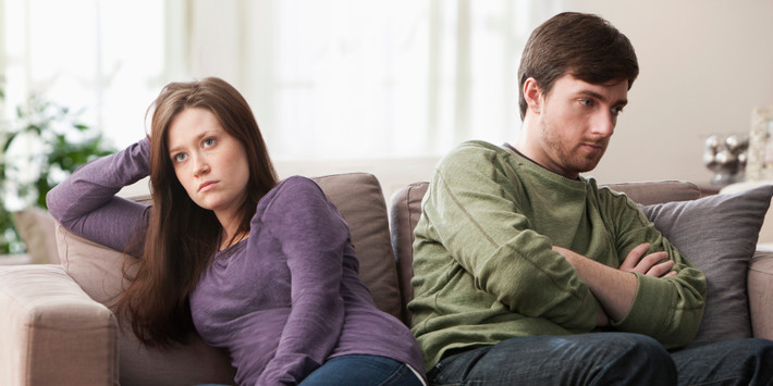 Kích thích nhu cầu chăn gối: Các cuộc cãi nhau thường làm tăng huyết áp và cảm xúc. Nếu các khúc mắc được giải quyết, ham muốn “yêu” sẽ tăng cao và thường các cặp đôi sẽ có cuộc ân ái nồng nàn và hứng thú hơn. “Chuyện ấy” sau khi cãi nhau cũng tạo ra hormone oxytocin tốt cho tinh thần, đồng thời giúp đưa tình hình trở lại bình thường. Ảnh: Huffpost.