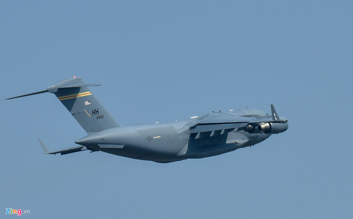 Trưa 30/10 chiếc C-17 đã cất cánh rời sân bay Nội Bài.