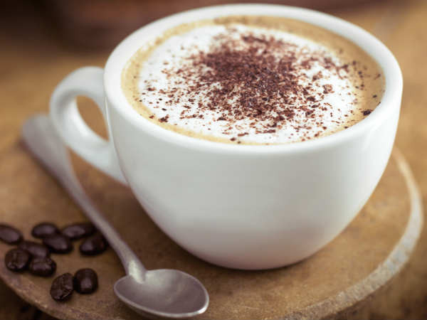 5. Caffeine: Những người thường bị chứng đau nửa đầu hành hạ có thể uống cà phê hai ngày mỗi tuần. Nếu bạn lạm dụng uống quá nhiều cà phê, điều này có thể dẫn đến sự phụ thuộc và tăng tần suất đau nửa đầu. Ảnh: Boldsky.