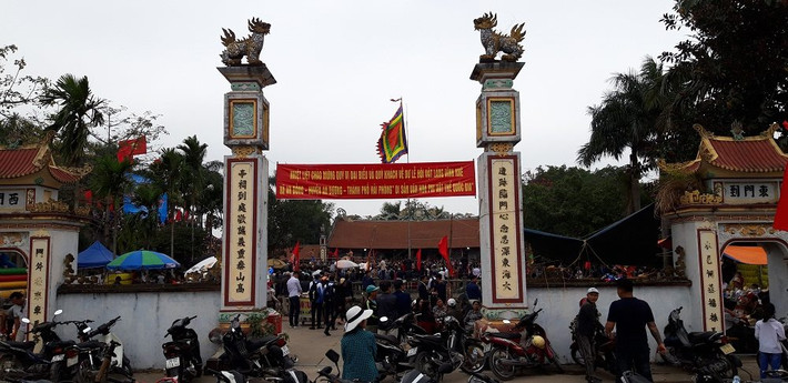 Ngày 11/2 (mùng 7 Tết), tại đình làng Vĩnh Khê (ở xã An Đồng, huyện An Dương, TP Hải Phòng) đã diễn ra Hội đấu vật truyền thống.