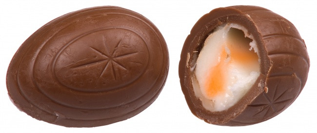 Socola trứng Creme Eggs của hãng Cadbury đã thay đổi công thức và dùng loại socola rẻ hơn. Sự thay đổi này đã dẫn đến tổn thất lớn cho công ty vì người tiêu dùng không ủng hộ. Ảnh: BS.
