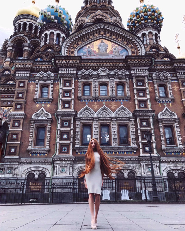 Giờ đây, Anastasia đã sở hữu mái tóc mà nhiều người phải ao ước. Ảnh: Instagram.