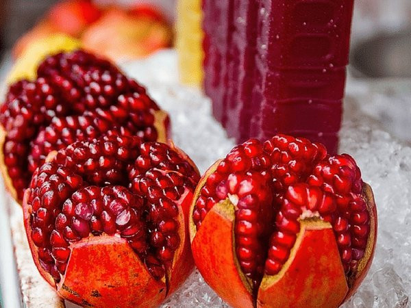 6. Nước lựu: Các chất chống oxy hoá, polyphenol và axit linolenic trong nước lựu đều giúp tăng cường sự trao đổi chất và đốt thêm mỡ. Ảnh: Boldsky.