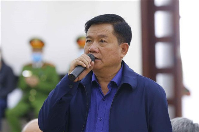 Ông Đinh La Thăng có trách nhiệm bồi thường hơn 600 tỷ, mới thi hành 4,5 tỷ: Tại cuộc họp báo thường kỳ quý I năm 2021 của Bộ Tư pháp, ông Nguyễn Văn Sơn, Phó Tổng cục trưởng Tổng cục Thi hành án dân sự cho biết, các vụ án liên quan đến ông Đinh La Thăng có tổng số tiền phải bồi thường là 785 tỷ đồng. Trong đó riêng ông Đinh La Thăng có trách nhiệm bồi thường hơn 600 tỷ đồng nhưng mới thi hành được 4,5 tỷ đồng.