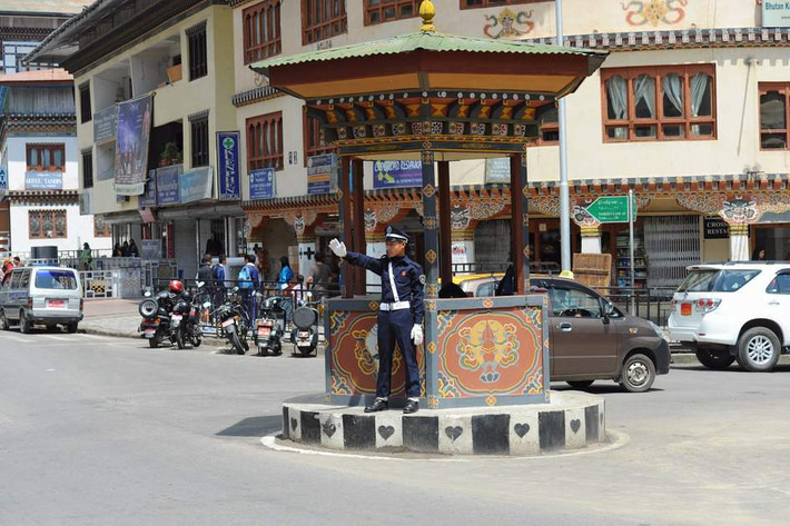 Thành phố Thimphu của Bhutan là thủ đô duy nhất trên thế giới không có đèn giao thông.