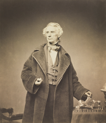 Cũng trong năm 1832, ông Samuel có cuộc gặp quan trọng với Charles Thomas Jackson ở Boston. Ông Charles rất giỏi về điện từ. Khi chứng kiến ông Charles thực hiện nhiều thí nghiệm khác nhau với nam châm điện, ông Samuel phát triển khái niệm điện báo một dây.
