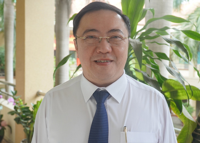 Tháng 4/2022, bà Hoàng Thị Thúy Nga cùng 9 người khác đã bị C03 khởi tố bị can trong vụ án “vi phạm quy định về đấu thầu gây hậu quả nghiêm trọng” xảy ra tại dự án đầu tư xây dựng Bệnh viện đa khoa Đồng Nai. Trong số bị can có ông Phan Huy Anh Vũ, nguyên Giám đốc Bệnh viện Đa khoa Đồng Nai, lúc bị khởi tố là Giám đốc Sở Y tế tỉnh Đồng Nai. Còn bà Hoàng Thị Thuý Nga bị khởi tố trong vụ án này với vai trò là nguyên Phó TGĐ Công ty CP Tiến bộ quốc tế AIC (đơn vị trúng thầu).
