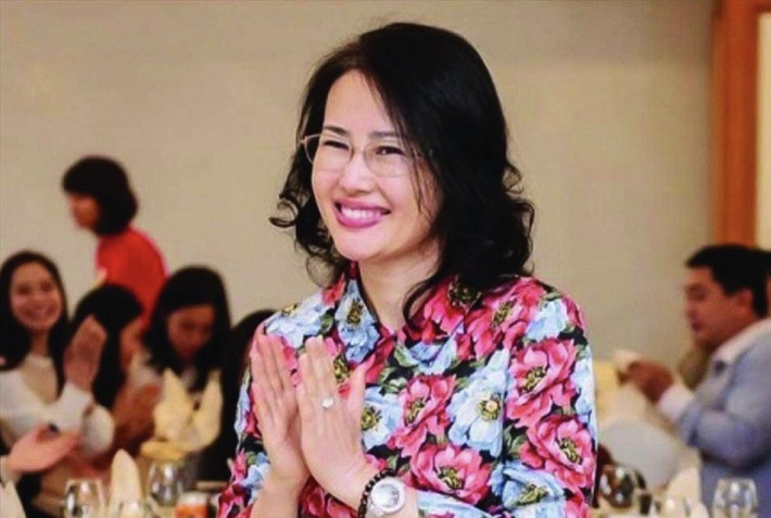 Trước khi bị khởi tố liên quan các vụ án trên, bà Hoàng Thị Thúy Nga được truyền thông biết với vai trò đại diện NSJ Group thực hiện các hoạt động thiện nguyện tại nhiều địa phương. NSJ Group được bà Hoàng Thị Thúy Nga thành lập từ năm 2019, lĩnh vực kinh doanh chính là cung cấp sản phẩm, dịch vụ trong lĩnh vực y tế, giáo dục, cơ điện…Trong vòng 5 năm, các doanh nghiệp thuộc nhóm NSJ Group đã trúng thầu cung cấp trang thiết bị y tế, giáo dục cho các địa phương trên quy mô cả nước. Trong đó, tại các tỉnh Tây Ninh, Bà Rịa - Vũng Tàu, Bình Dương, Quảng Ninh… NSJ Group đã trúng những gói thầu lên tới hàng trăm tỷ đồng.