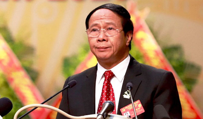 Ông sinh ngày 20/10/1962. Quê quán xã Tân Liên, huyện Vĩnh Bảo, Thành phố Hải Phòng. Ông có trình độ cao cấp lý luận Chính trị; Thạc sĩ Quản lý kinh tế.